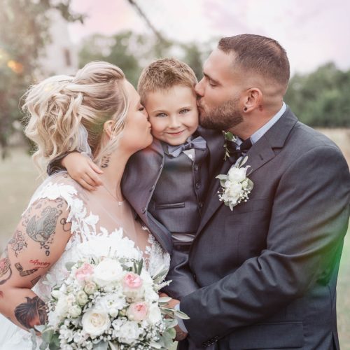 liebevolle Familienfotos an der Windmühle in Beckum - fotografiert von Siebenschön Photography